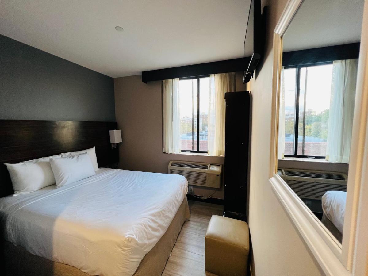 ฮาวเวิร์ด จอห์นสัน บาย วินด์แฮม บรูกลิน Hotel นิวยอร์ก ภายนอก รูปภาพ